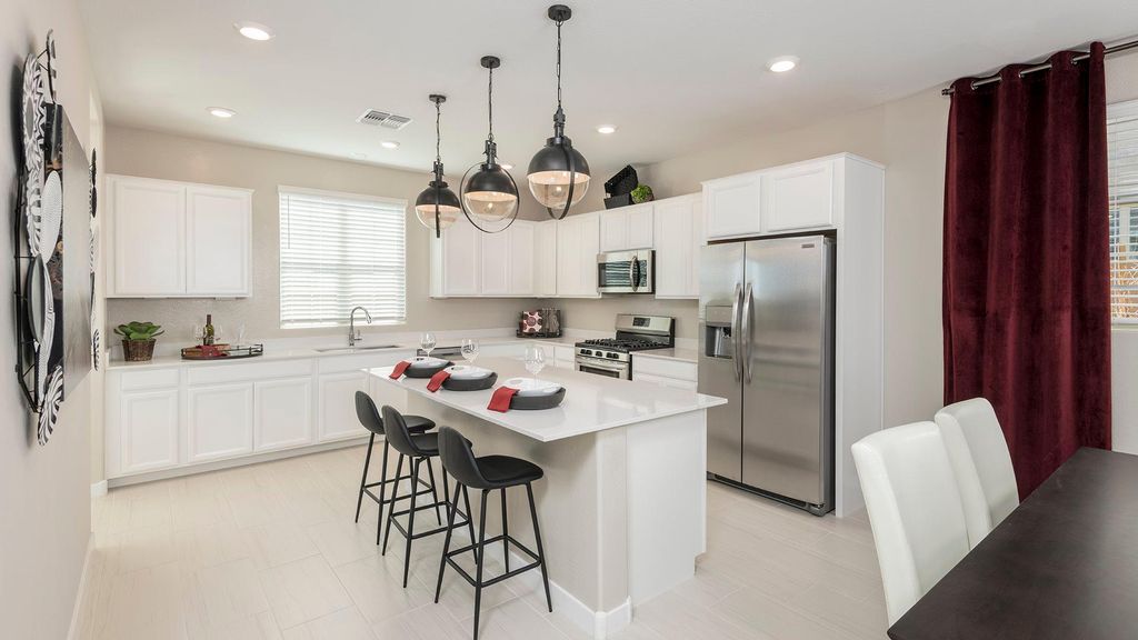 1090 E Marlin Dr, Chandler, AZ 85286