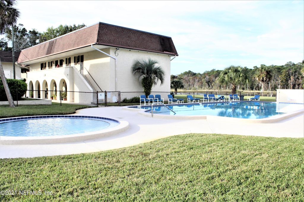 1557 El Prado Rd #4, Jacksonville, FL 32216