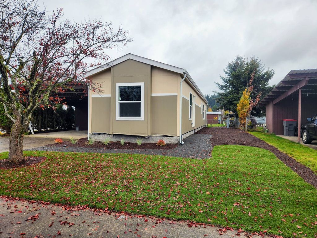 603 NW 6th Ct, McMinnville, OR 97128