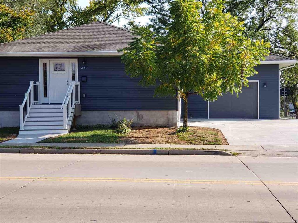 239 E Main St, Evansville, WI 53536 Trulia 239 E Main St, Evansville, WI 53536 Trulia