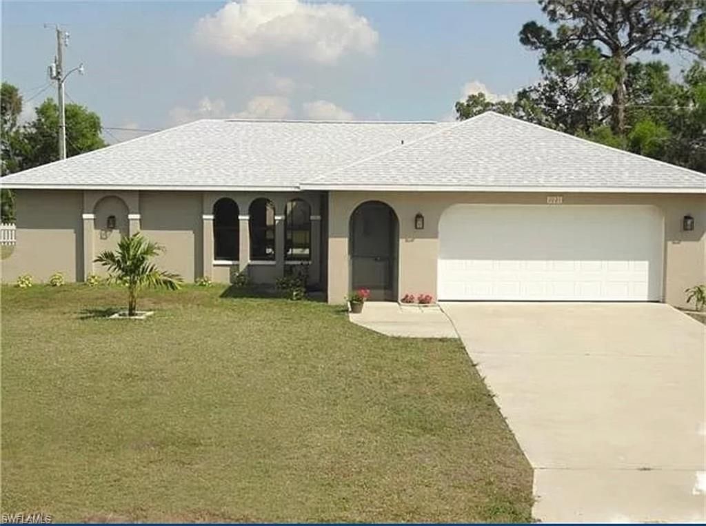 1021 NE 6th Ave, Cape Coral, FL 33909