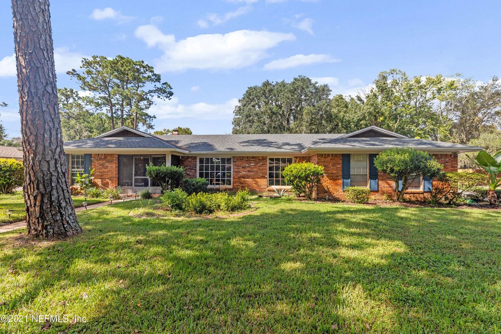4318 Charter Point Blvd, Jacksonville, FL 32277