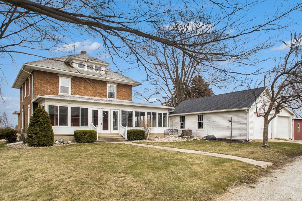 69416 Beech Rd, Nappanee, IN 46550 Trulia