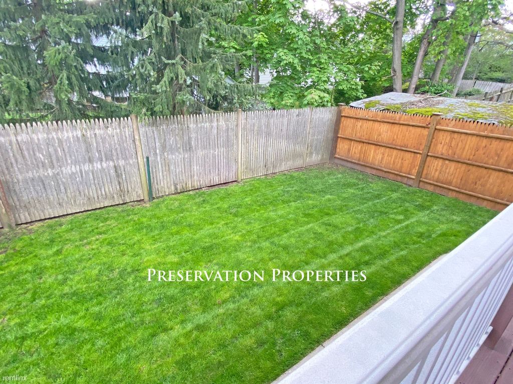 68 Warwick Rd, West Newton, MA 02465