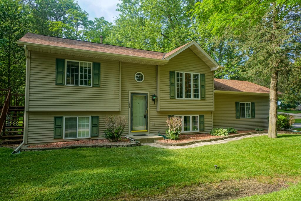 157 Geranium Ave, Palmyra, WI 53156 Trulia