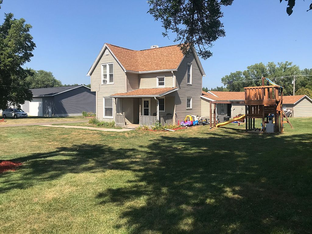 108 Water St, Center Point, IA 52213 Trulia