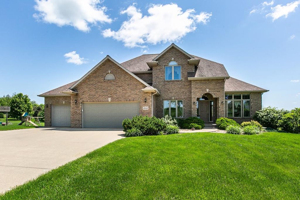 2244 Wedgewood Dr, Dubuque, IA 52002 Trulia