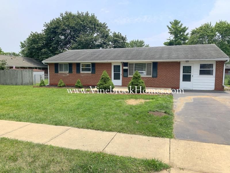 603 W Martindale Rd, Englewood, OH 45322