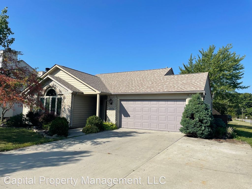 10535 Verbena Ln, Fort Wayne, IN 46818