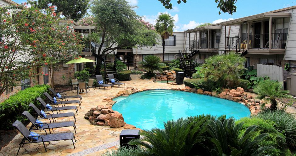 6403 Del Monte Dr, Houston, TX 77057