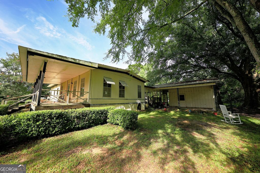 view 30th full size image of this home
