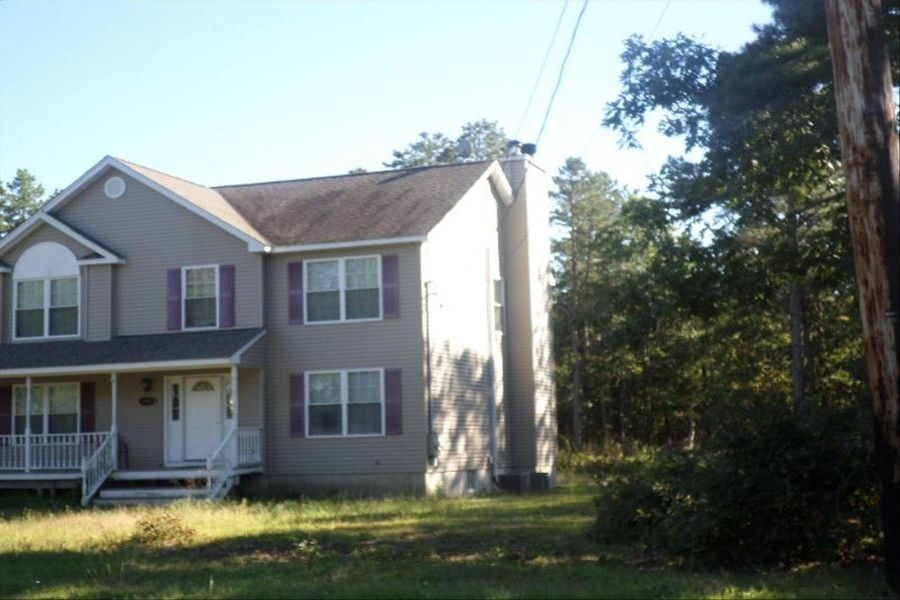 440 Moriches Middle Island Rd, Manorville, NY 4 Bed SingleFamily
