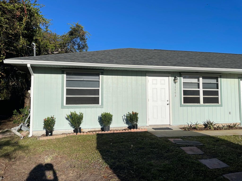11167 Mulberry St #11165, Sebastian, FL 32958