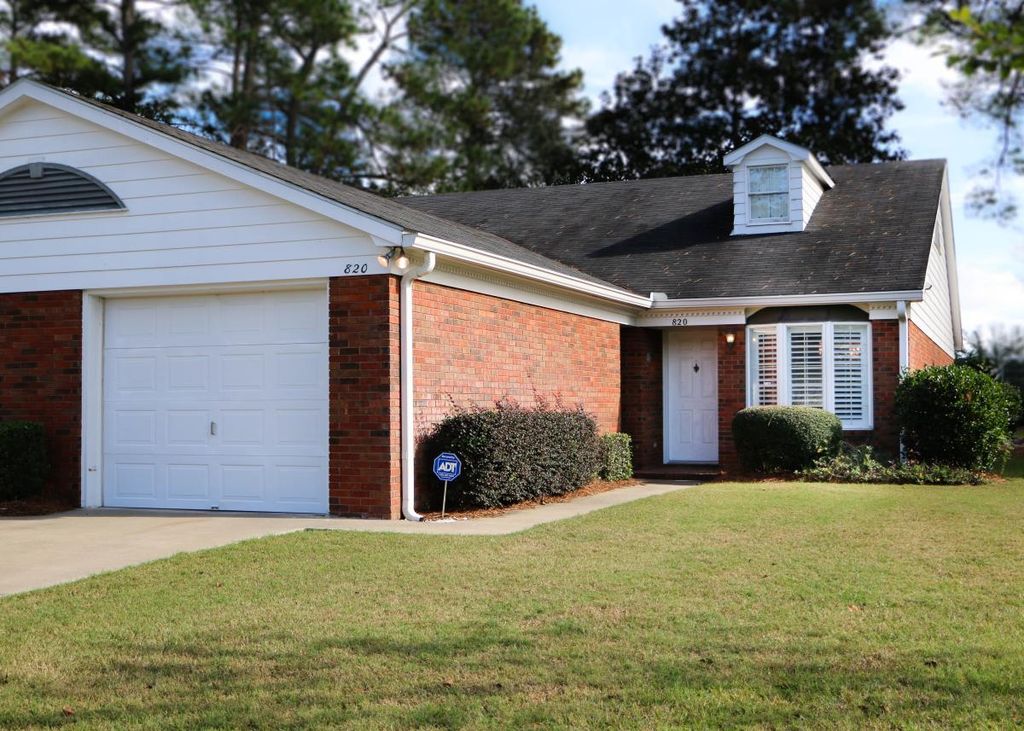 820 Saint Marys Dr, Waycross, GA 3 Bed, 3 Bath Condo 820 Saint Marys Dr, Waycross, GA 3 Bed, 3 Bath Condo