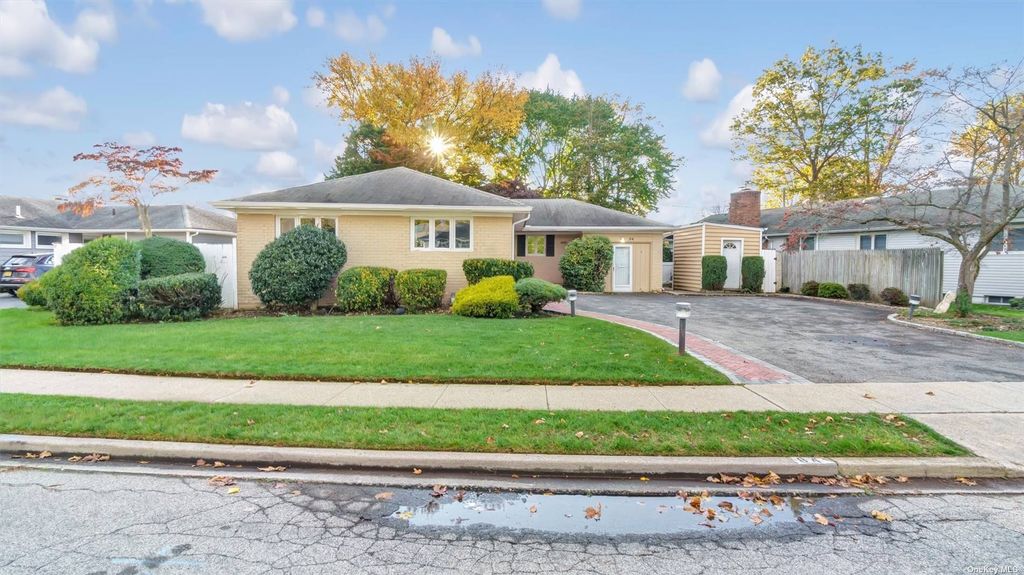 84 Victor Street, Plainview, NY 11803 Trulia