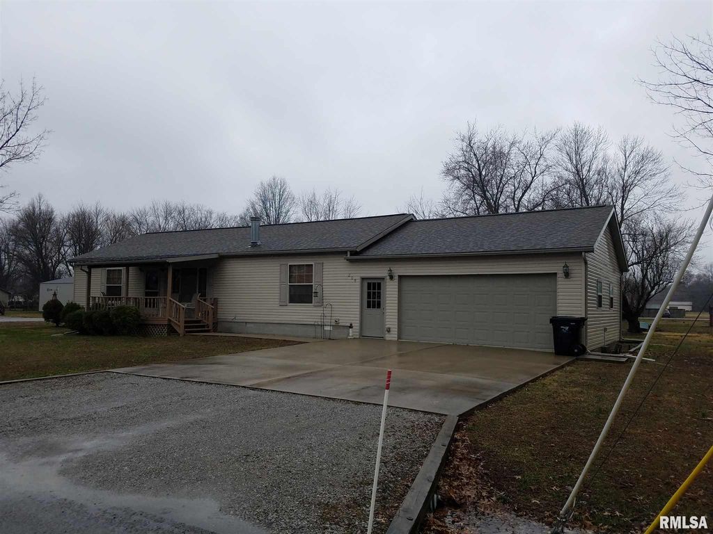 209 S Cherry St, Sesser, IL 62884 Trulia