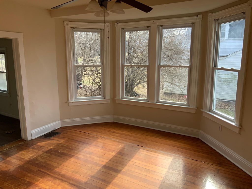 811 Washington St, Jefferson City, MO 65101