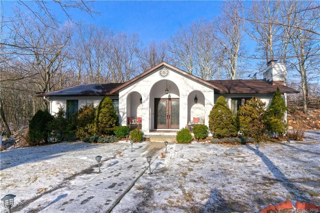 211 Guinea Rd, Monroe, CT 06468
