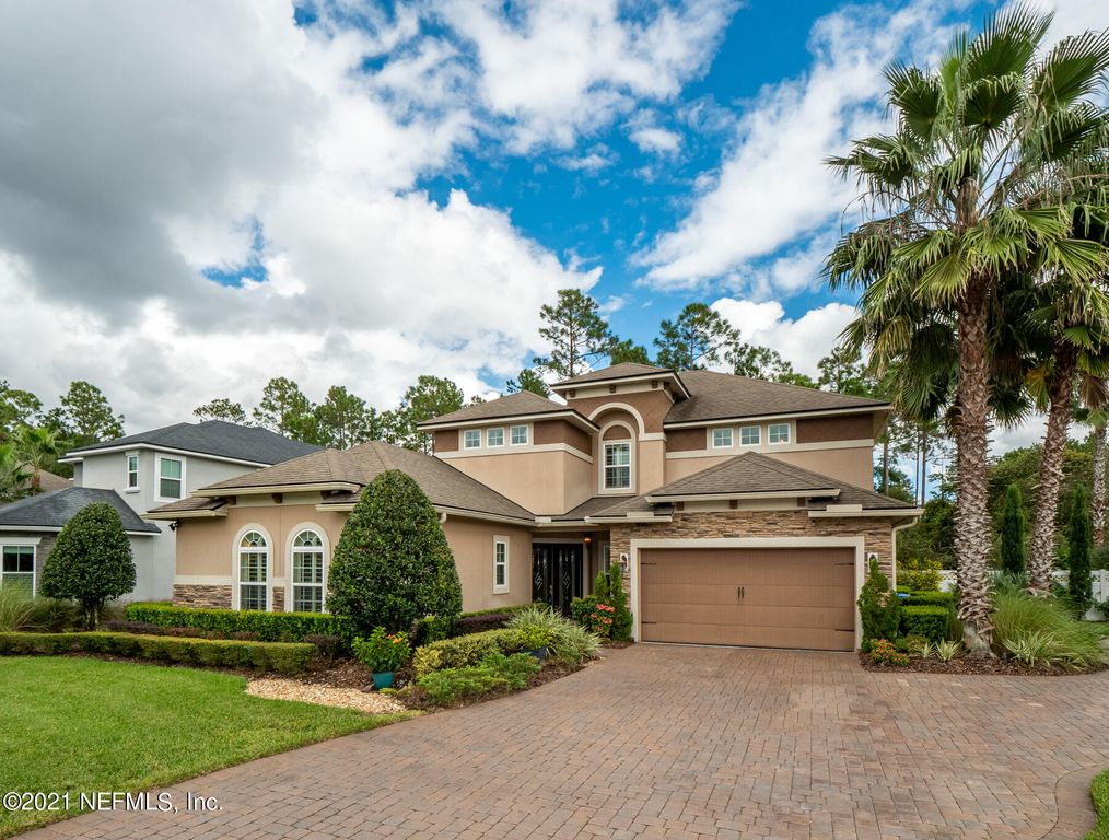 100 Woodcross Dr, Saint Johns, FL 32259