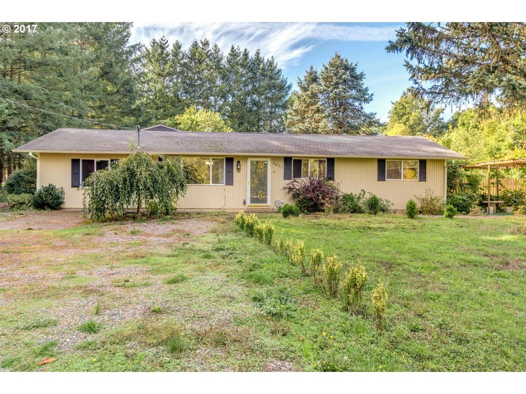 6833 NW Friberg Strunk St, Camas, WA 98607