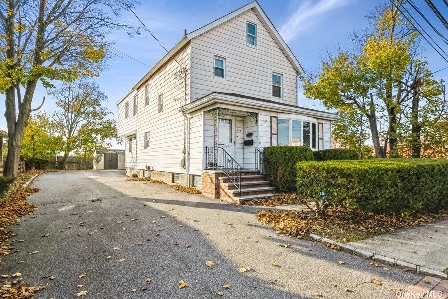 222 Stonehinge Lane, Carle Place, NY 11514 Trulia