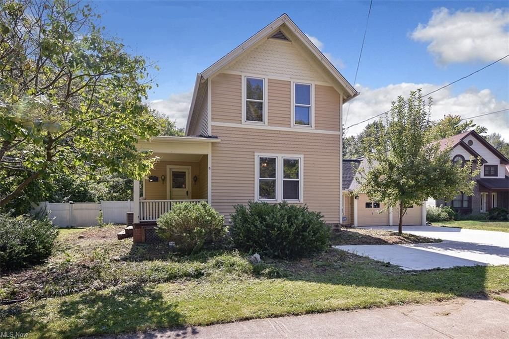 28731 Detroit Rd, Westlake, OH 44145