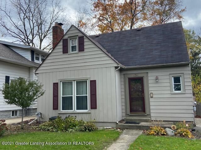 1311 Moores River Dr, Lansing, MI 48910