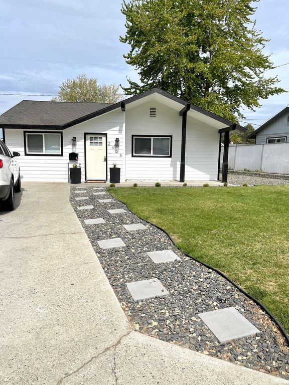 2406 Camden St, Richland, WA 99352