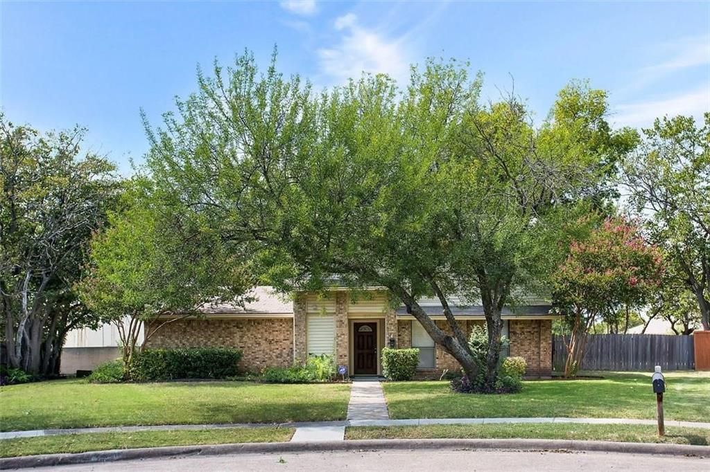 1613 Heather Glen Ct, Richardson, TX 75081