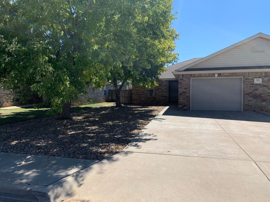 717 Bison Rd #A, Clovis, NM 88101