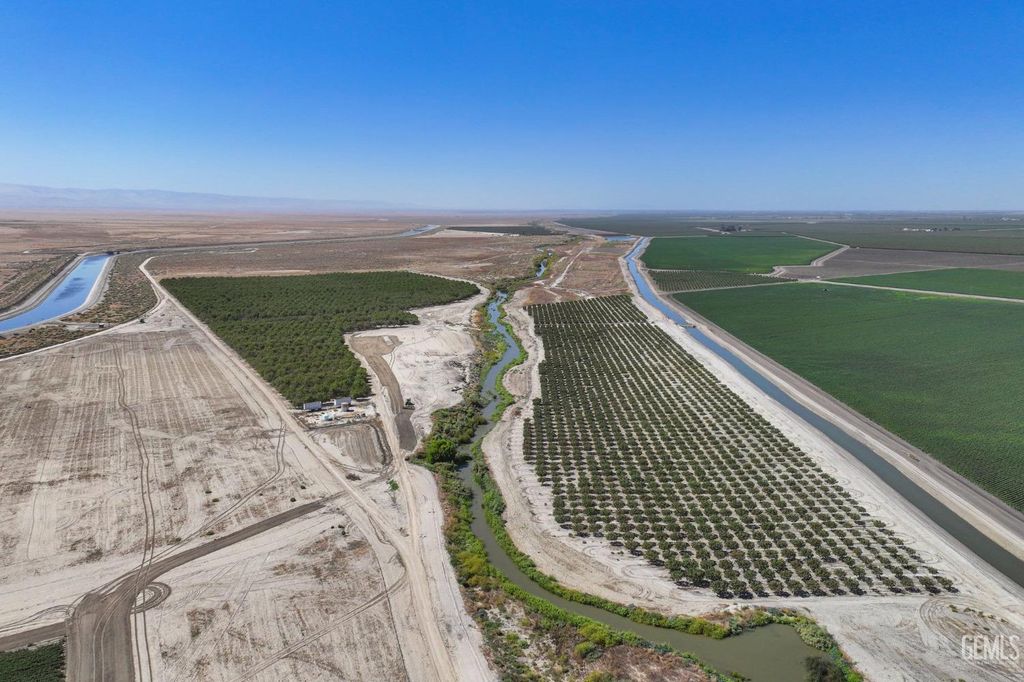 Stockdale Highway At Wasco Way, Buttonwillow, CA 93206 MLS 202401997