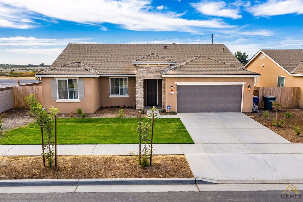 1629 Acres Way, Hanford, CA 3 Bed, 2 Bath SingleFamily Home 28