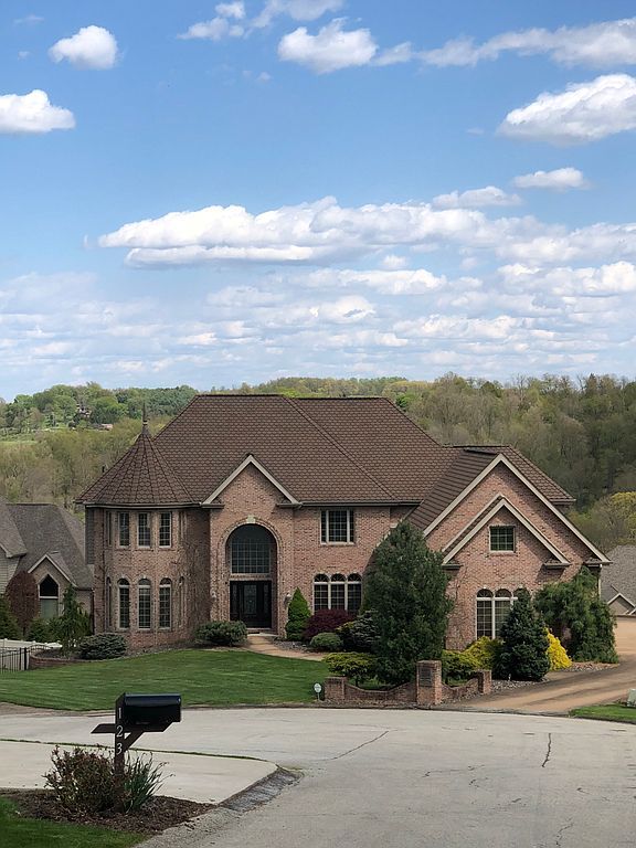 132 Moon Crest Cir, Rostraver Township, PA 5 Bed, 6 Bath Single