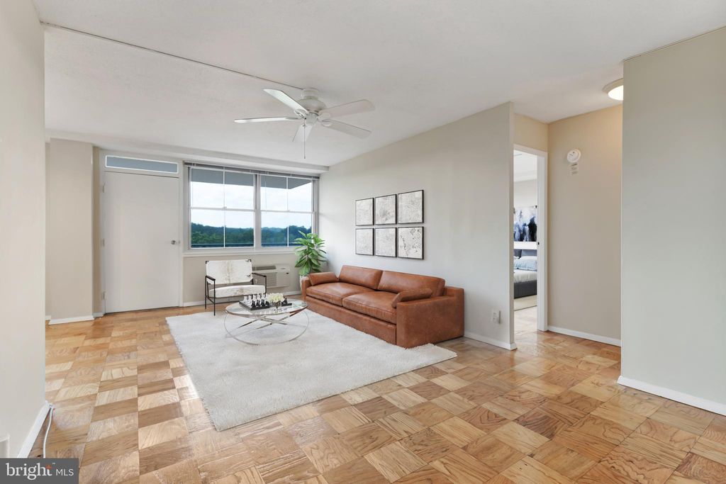 2030 N Adams St #1107, Arlington, VA 22201