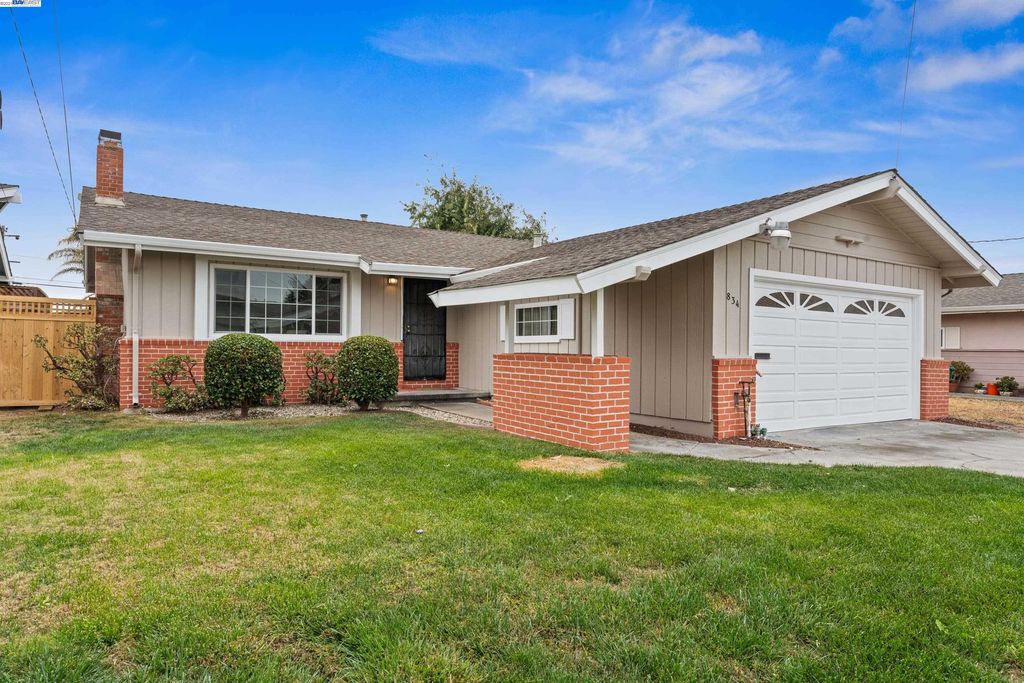 834 Barker Ave, Hayward, CA 94541