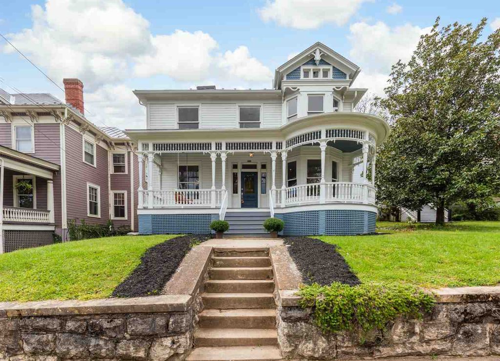 1012 W Beverley St, Staunton, VA 24401 Trulia