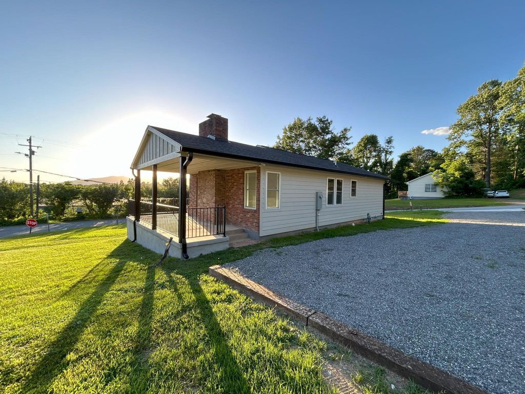 100 W View Ave, Black Mountain, NC 28711 Trulia