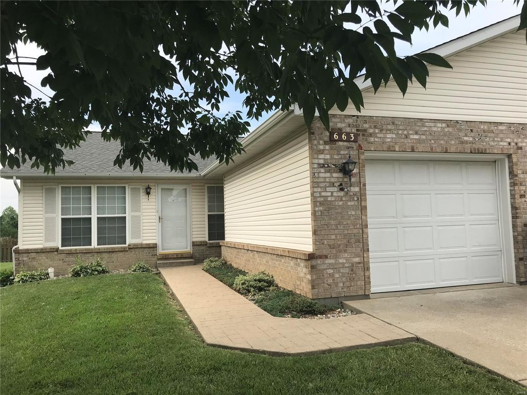 663 Carol Ann Dr, O'fallon, IL - 2 Bed, 2 Bath Single-Family Home - 18