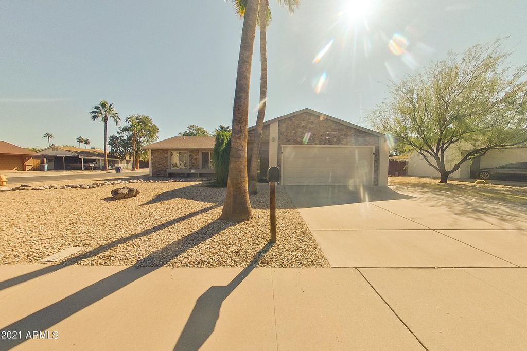 1605 W Estrella Dr, Chandler, AZ 85224