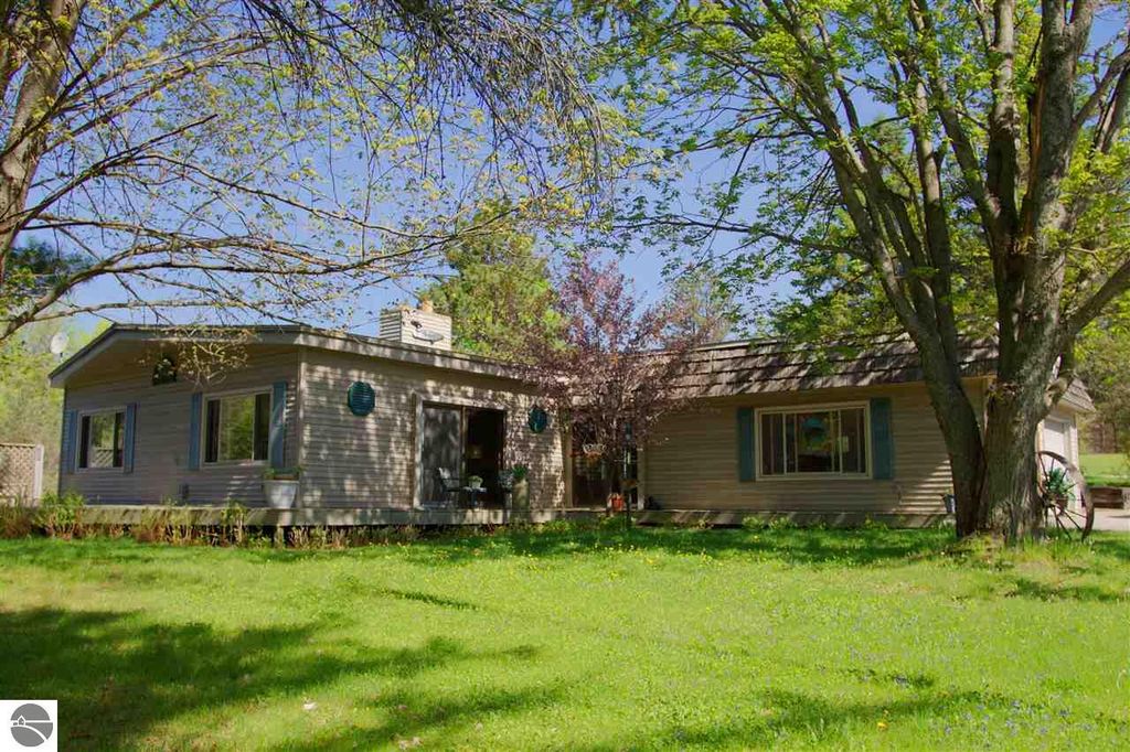 5232 Lake Rd, Fife Lake, MI 49633 Trulia