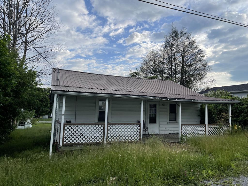 142 1st St, Quinwood, WV 25981 Trulia