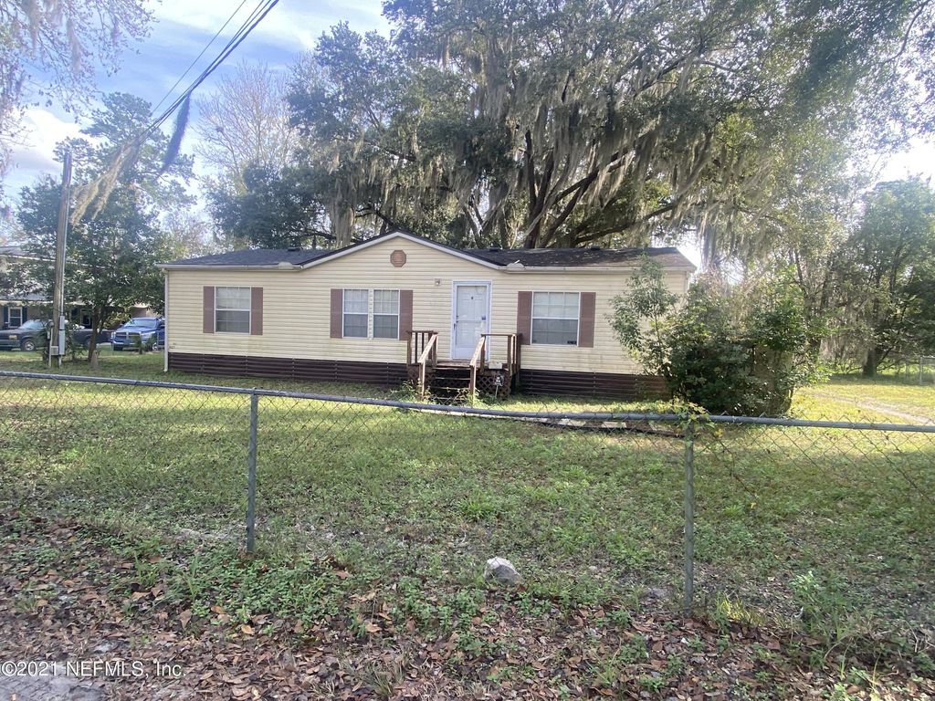 14027 HOLLINGS ST, Jacksonville, FL 32218