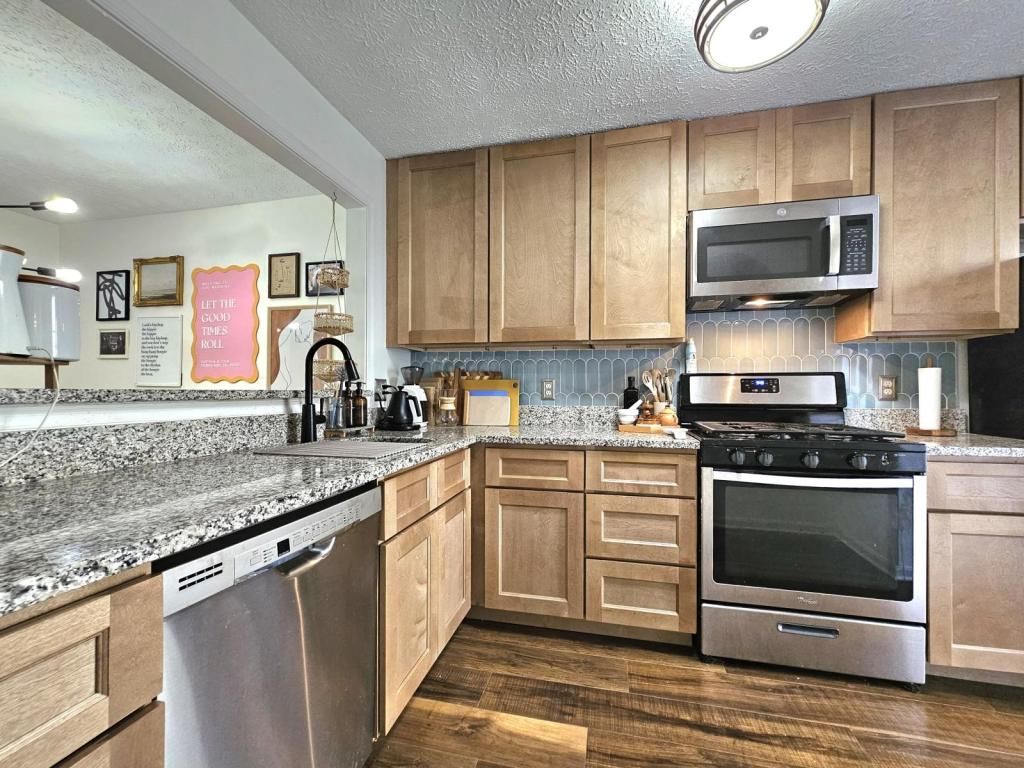 7660 Willow Point Dr 7660, Falls Church, VA 22042 Trulia