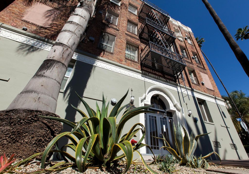 401 S Kenmore Ave, Los Angeles, CA 90020