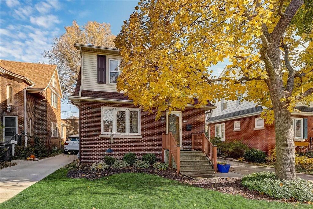 4766 North Berkeley Blvd, Whitefish Bay, WI 53211