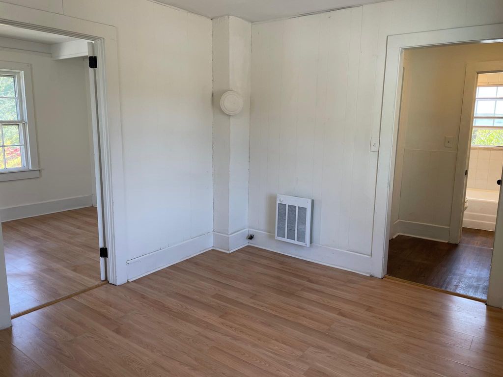 214 Lady St #B, Greenville, SC 29605