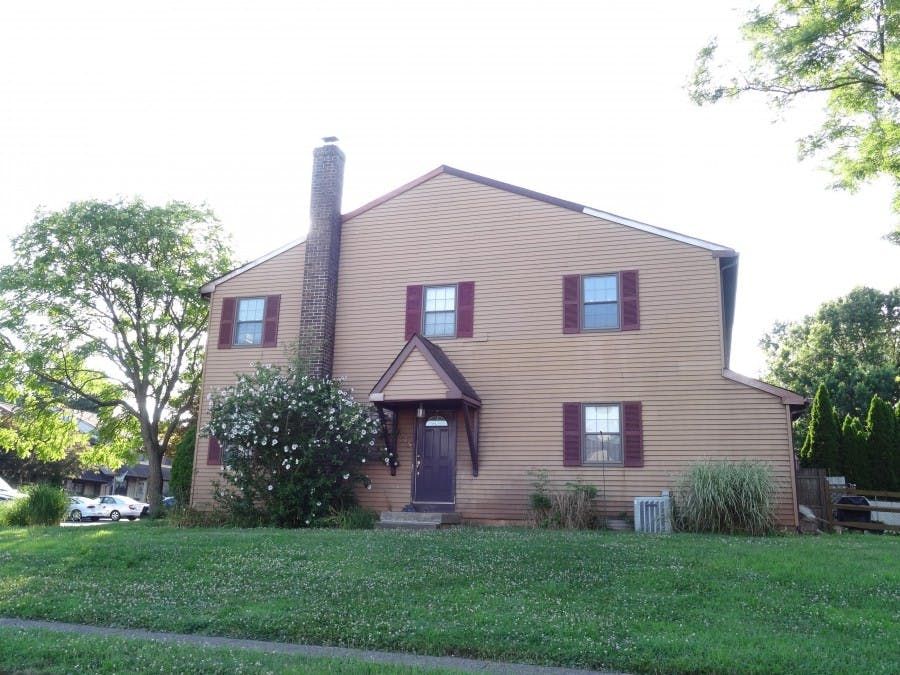 975 Gates Pl, Warminster, PA 18974