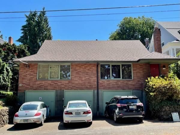 2438 NW Kearney St, Portland, OR 97210