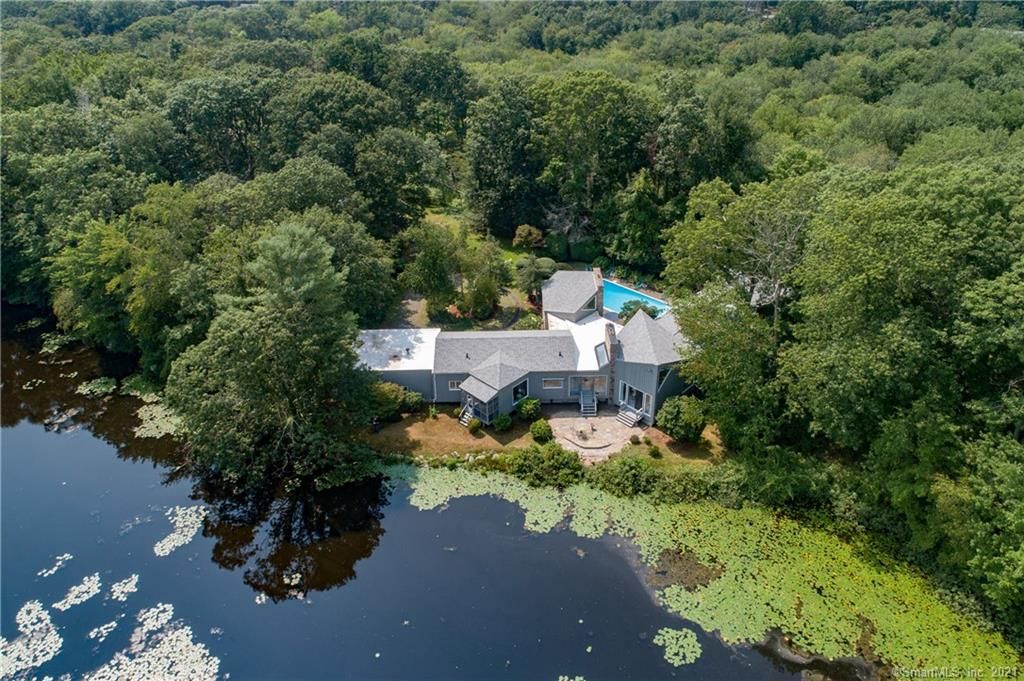 100 Stony Creek Rd, Branford, CT 06405