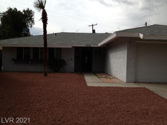 5704 Bay Cir, Las Vegas, NV 89108